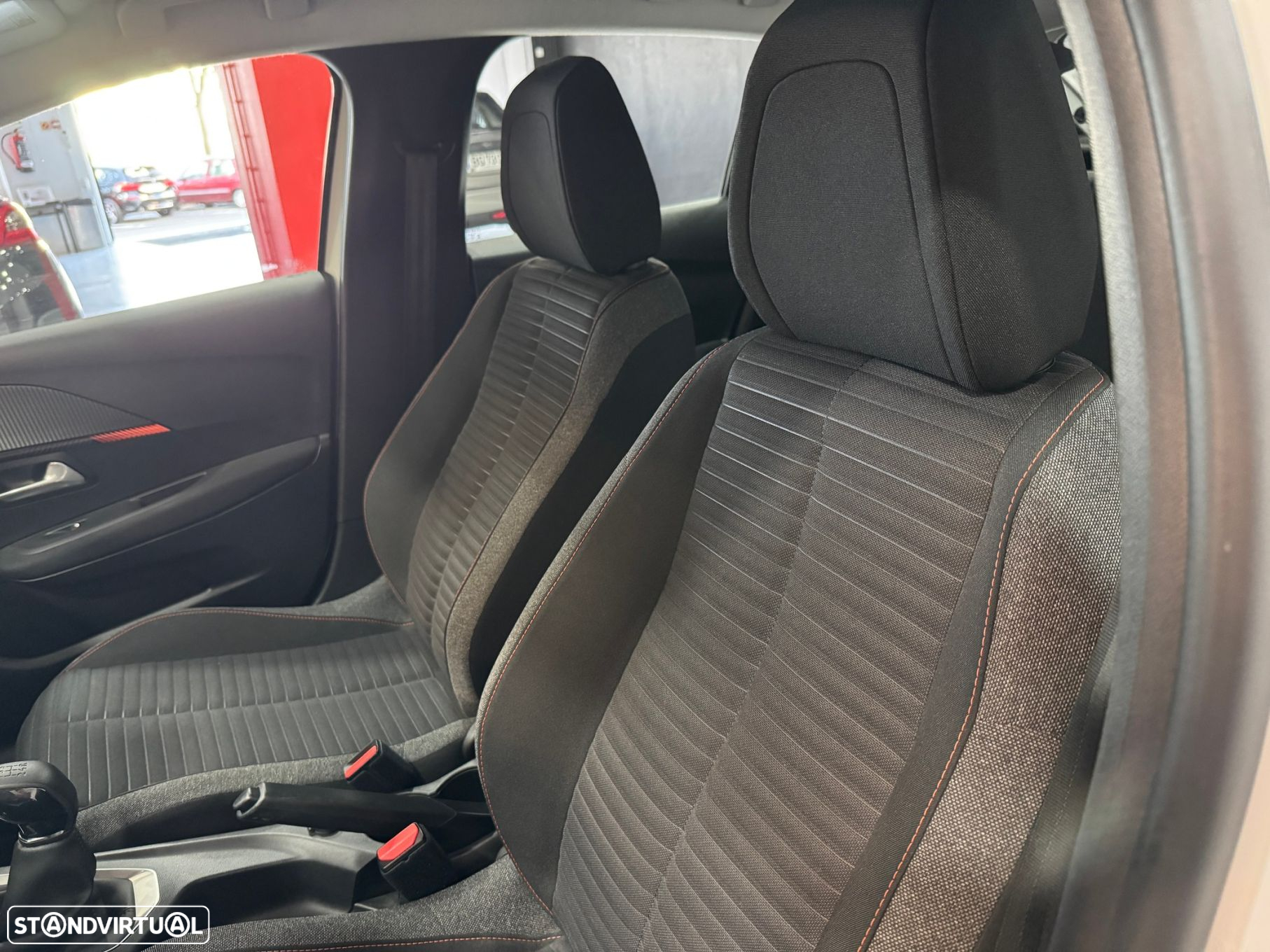 Peugeot 208 1.2 PureTech Active - 23