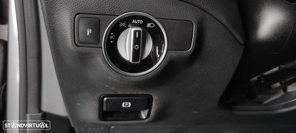 Mercedes-Benz CLA 180 CDI AMG Line - 38