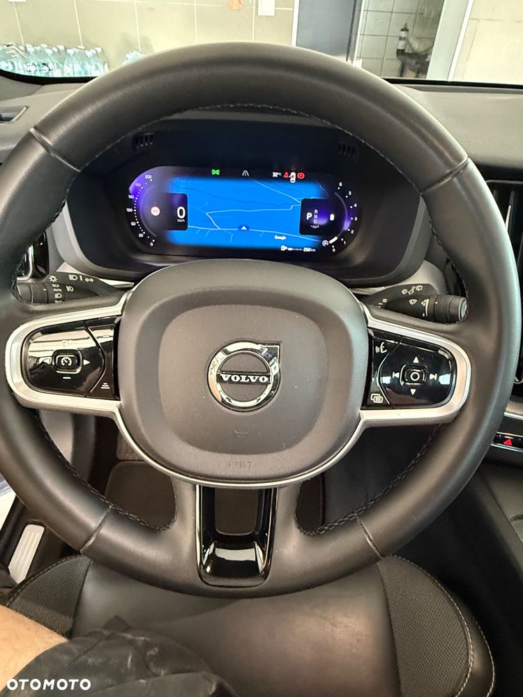 Volvo XC 60 B4 D Geartronic RDesign - 22
