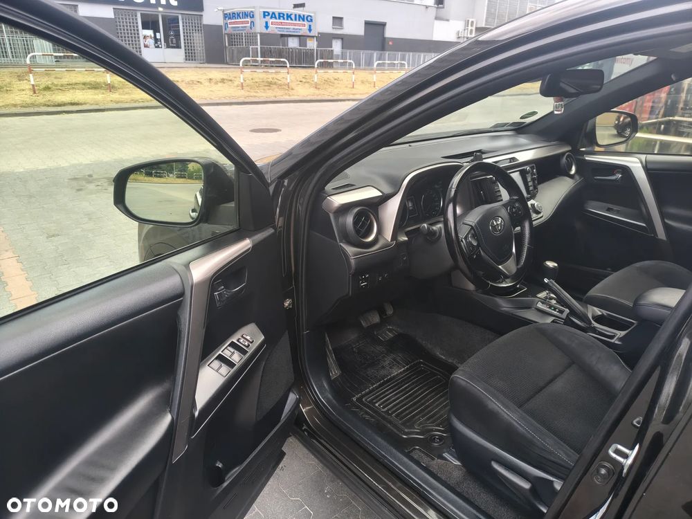 Toyota RAV4 Hybrid Premium 4x4 - 11