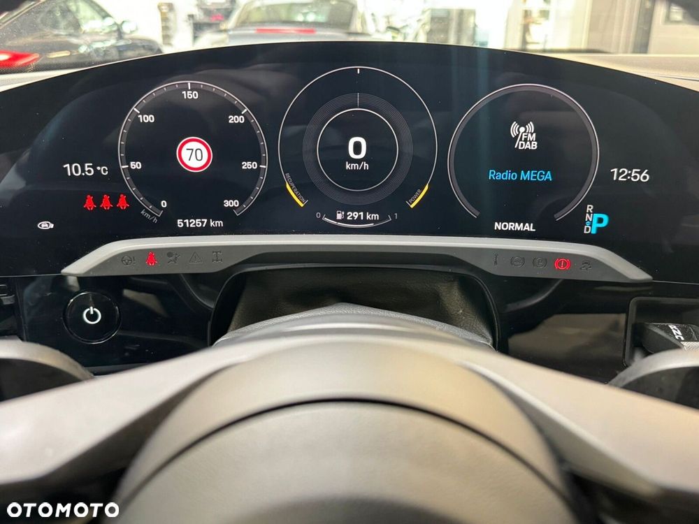 Porsche Taycan 105kWh Performance Plus - 18