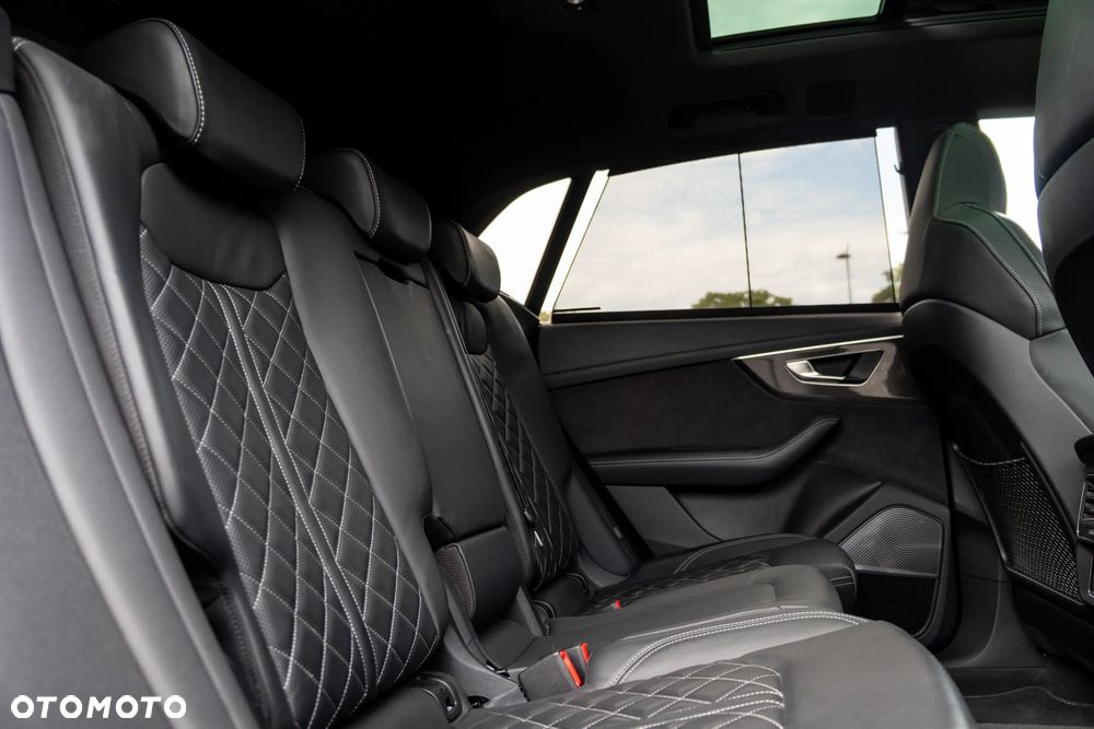 Audi SQ8 - 24