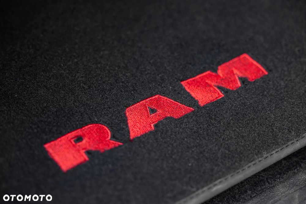 RAM 1500 5.7 Crew Cab Bighorn - 27