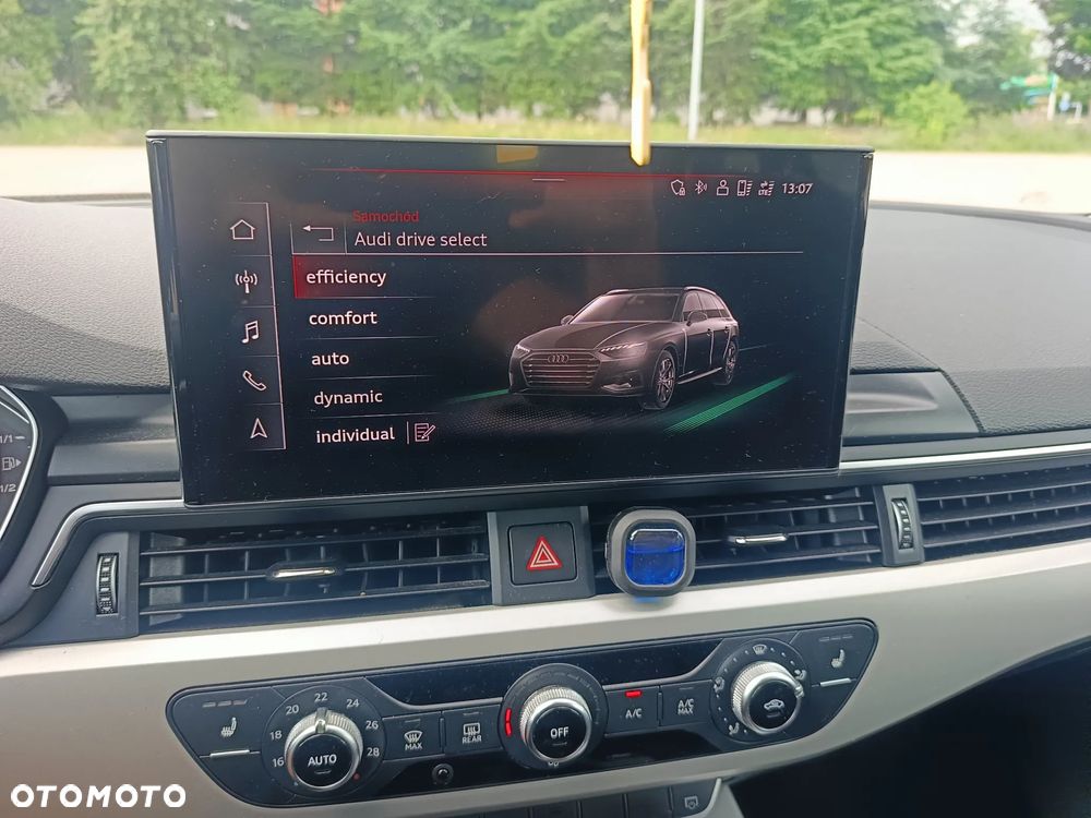 Audi A4 Avant - 16