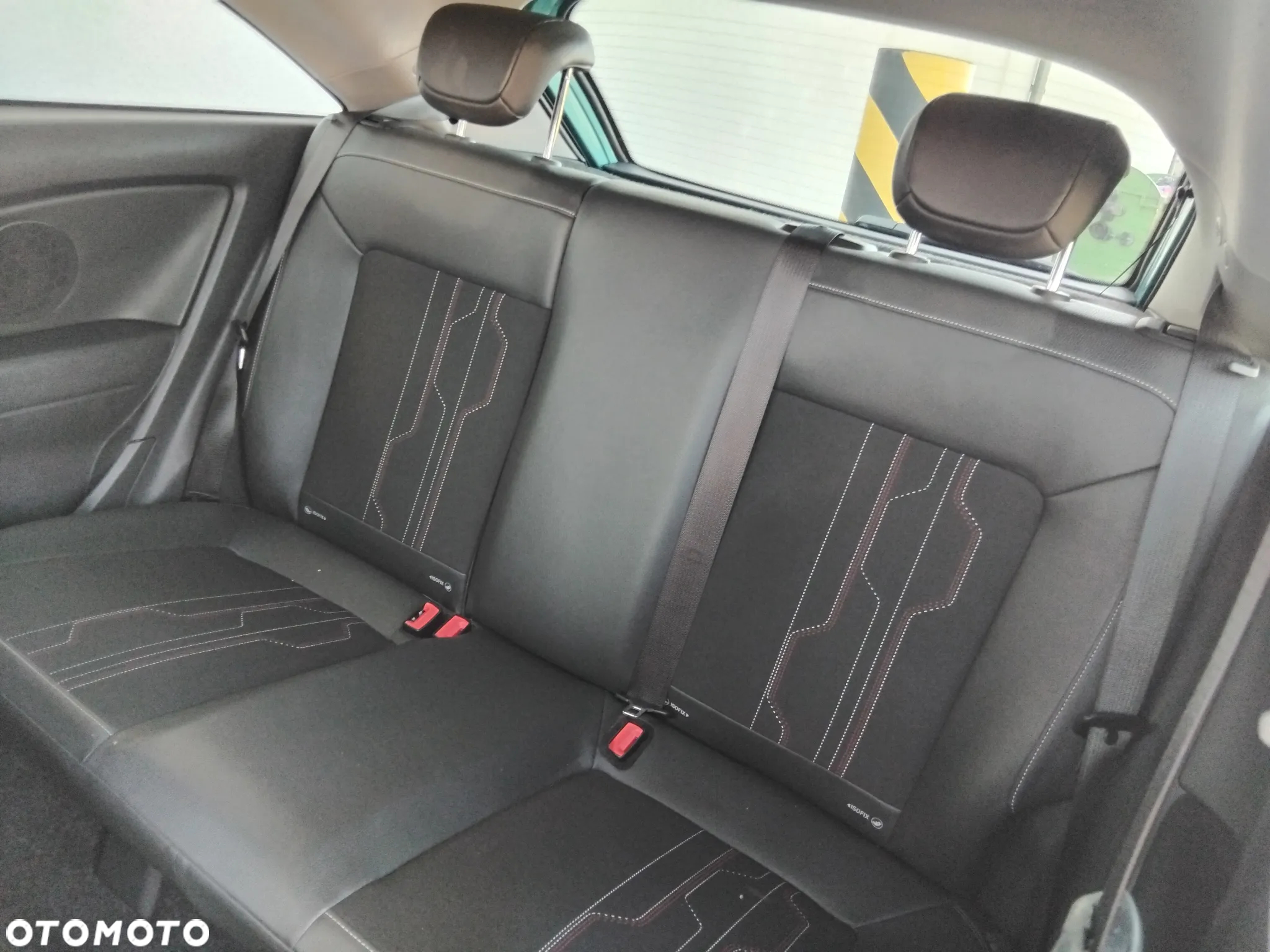 Opel Corsa 1.2 16V (ecoFLEX) Color Edition - 9