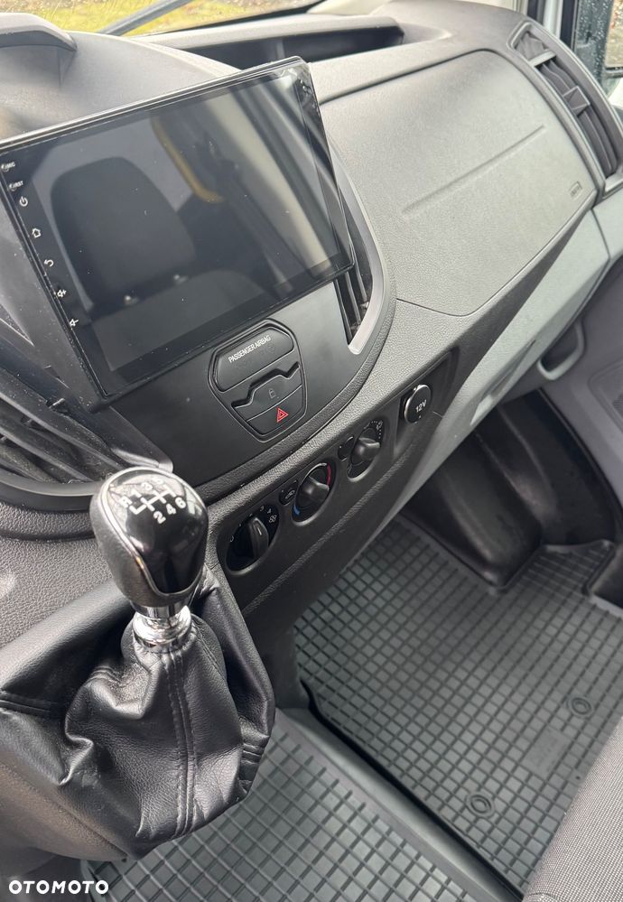 Ford Transit - 5