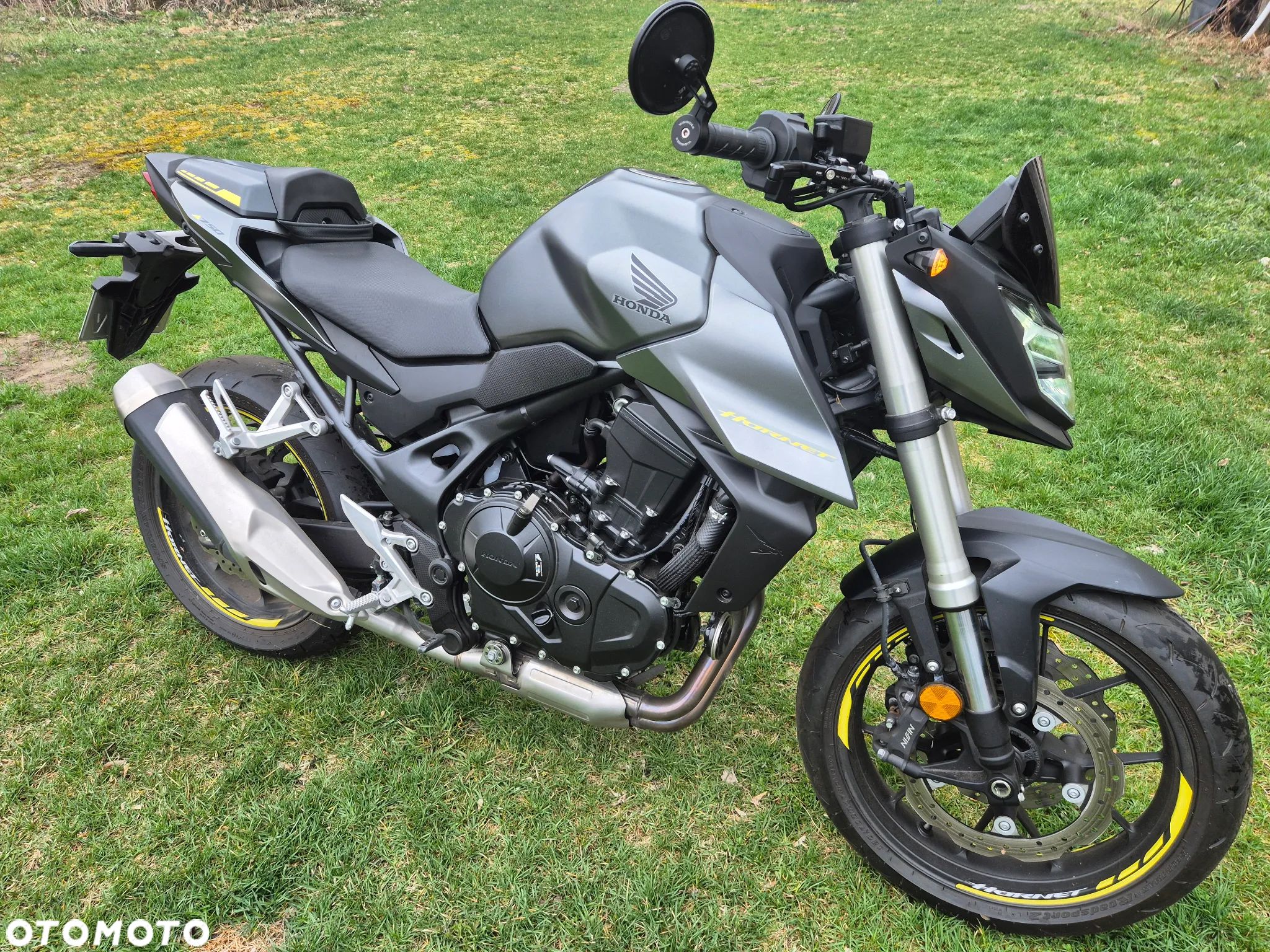 Honda CB - 1