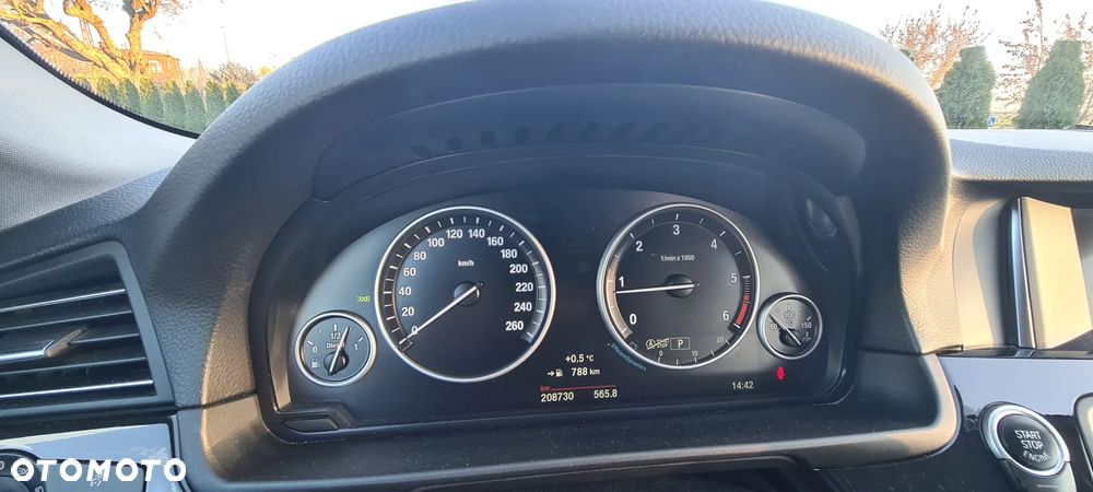 BMW Seria 5 518d - 15