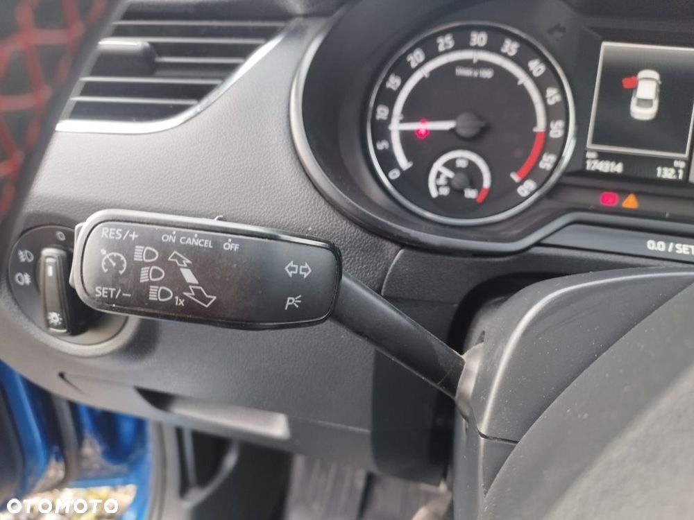 Skoda Octavia 2.0 TDI RS - 25