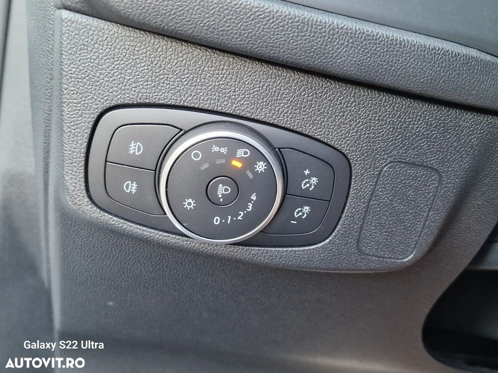 Ford Focus 2.0 EcoBlue Active Business - 17