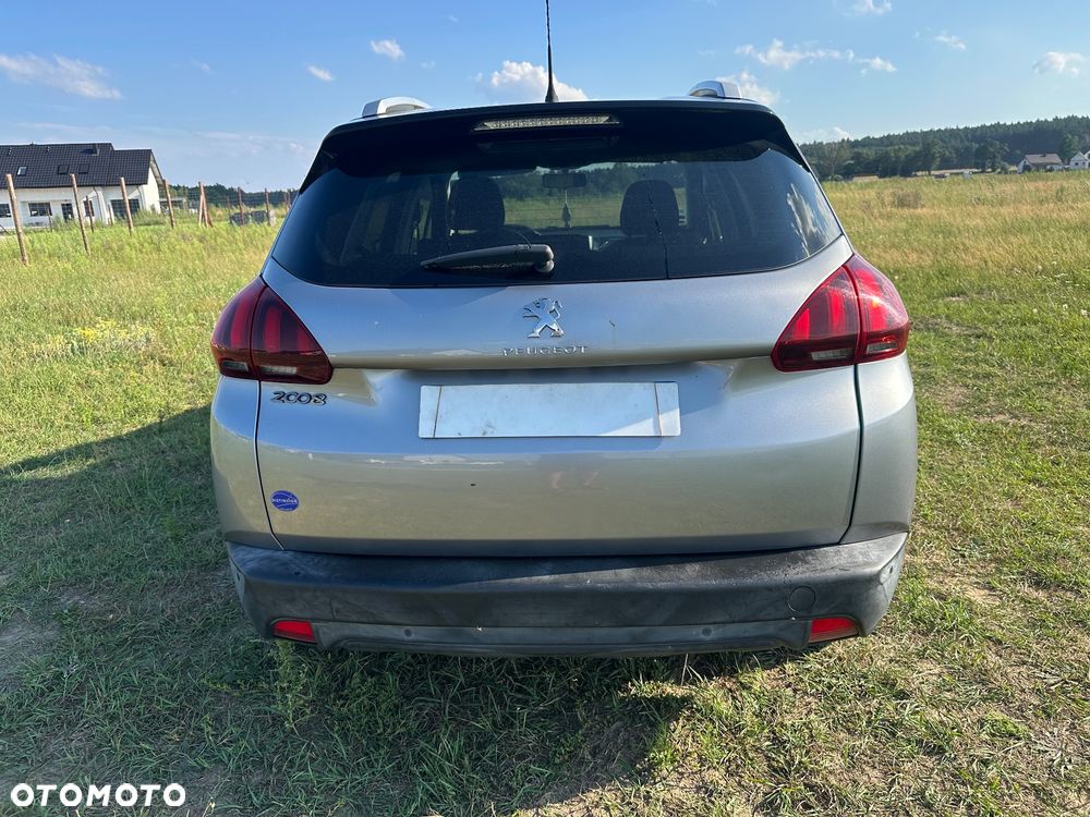 Peugeot 2008 PureTech 82 Allure - 5