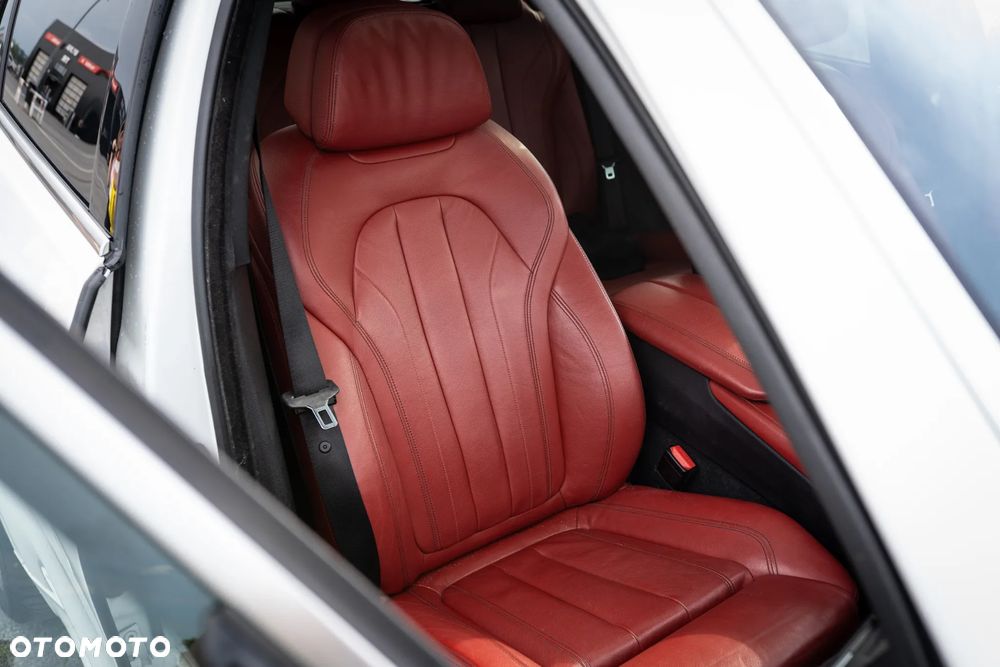 BMW X6 xDrive50i M Sport - 28