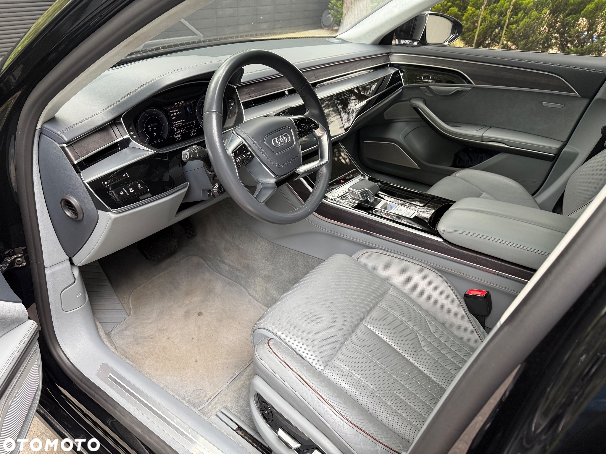 Audi A8 L 60 TFSI e Quattro Tiptronic - 14