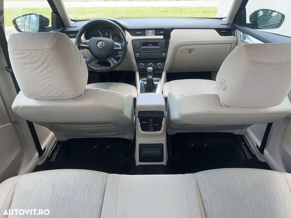 Skoda Octavia 1.6 TDI AMBITION - 33