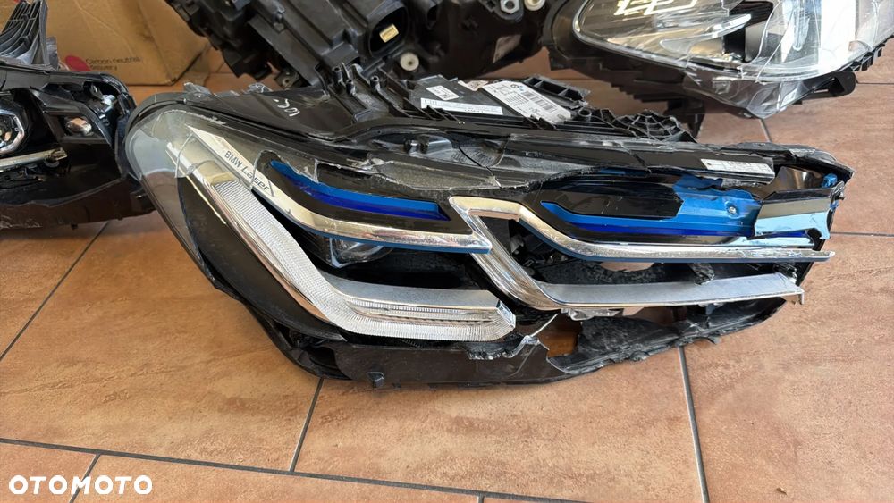 LAMPA PRAWA PRZEDNIA PRZÓD LASER LED BMW 5 G30 G31 LIFT 9850588 - 1