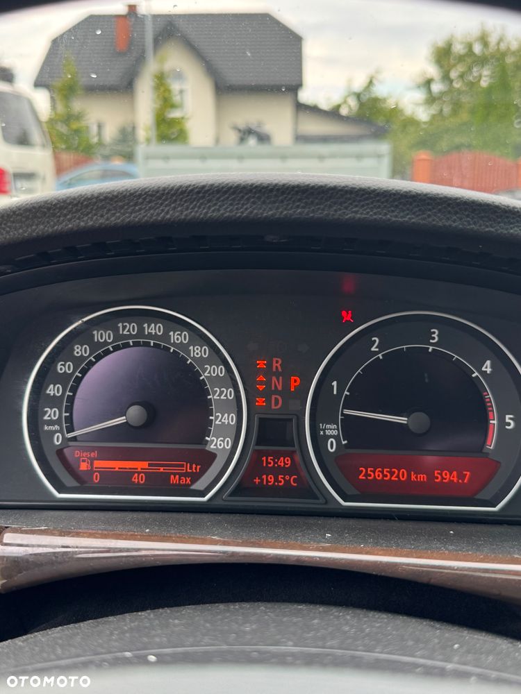BMW Seria 7 745d - 13