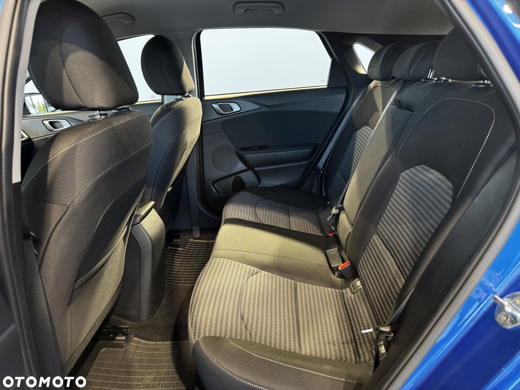 Kia Ceed - 14
