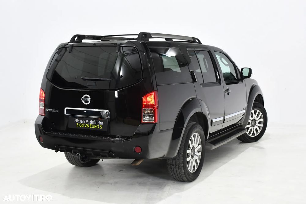 Nissan Pathfinder 3.0 dCi V6 All Mode 4X4 LE Aut. - 11