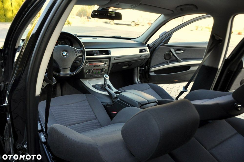 BMW Seria 3 - 27