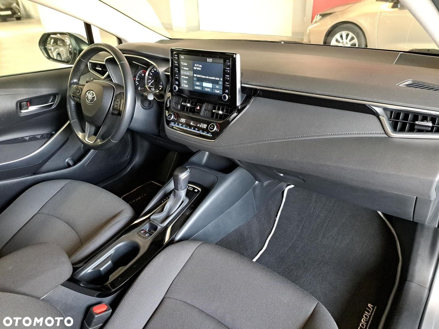 Toyota Corolla - 16