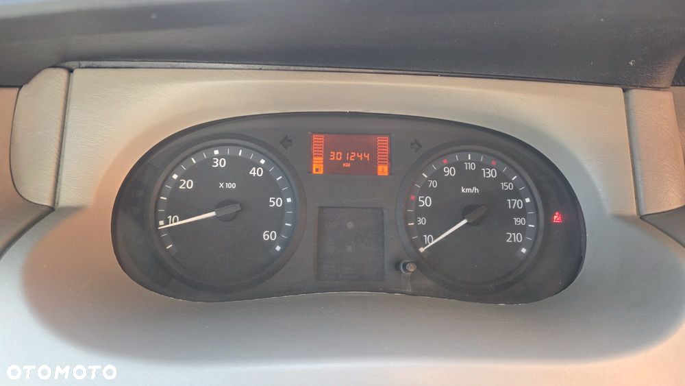 Renault Trafic - 8