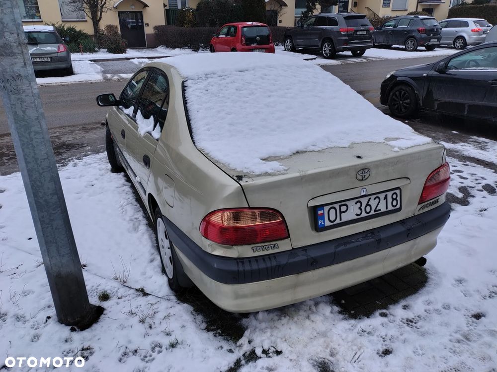 Toyota Avensis 1.6 VVT-i Terra - 5