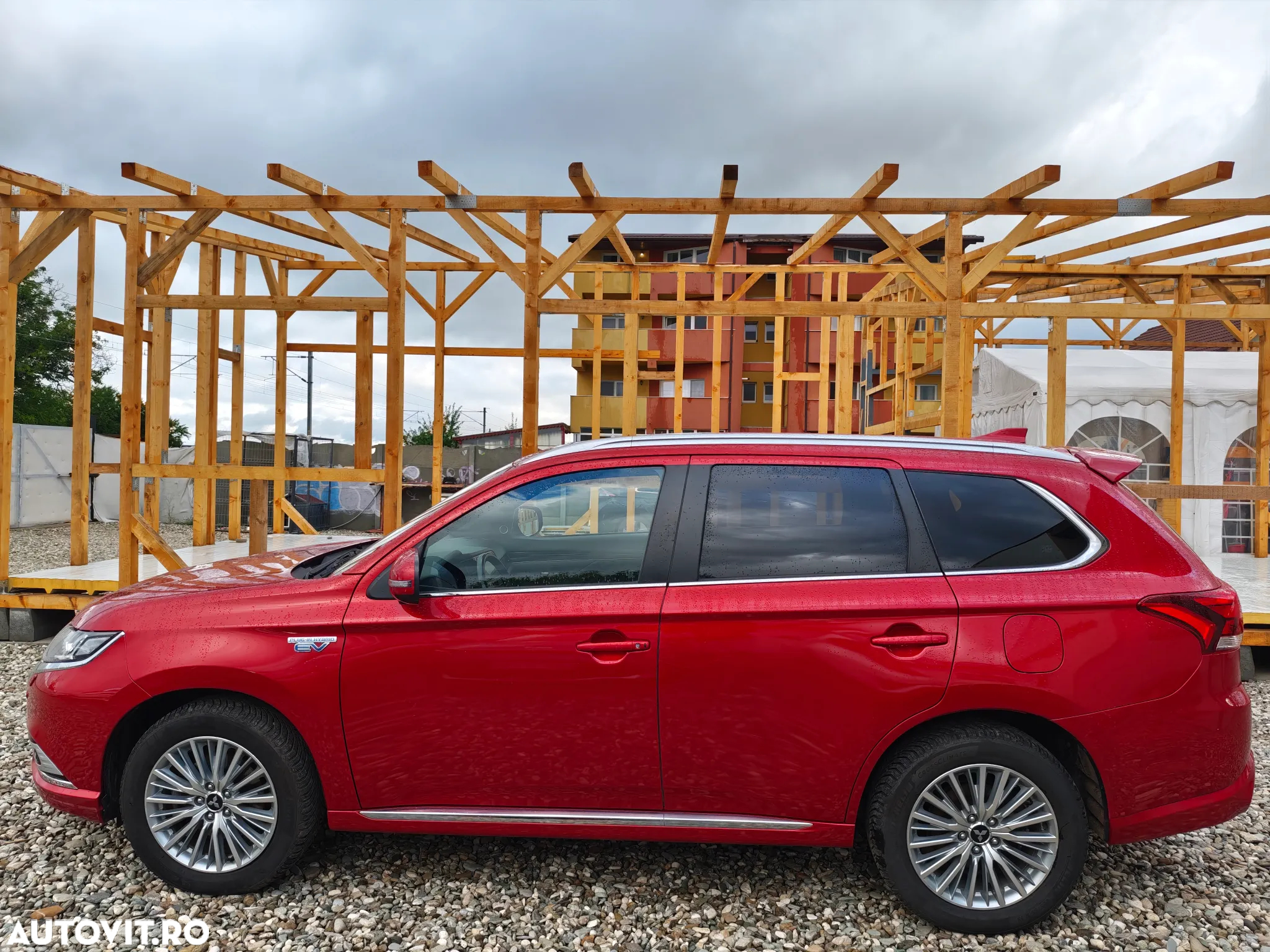Mitsubishi Outlander 2.4 4WD Plug-In Hybrid Diamant+ - 10