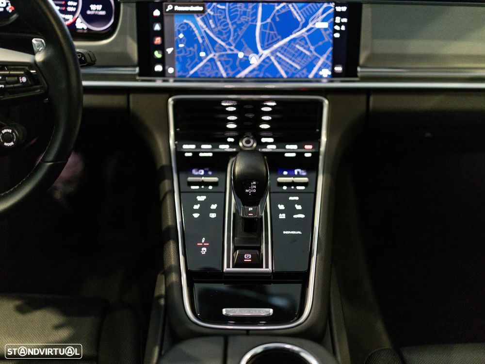 Porsche Panamera Sport Turismo 4 E-Hybrid Platinum Edition - 47