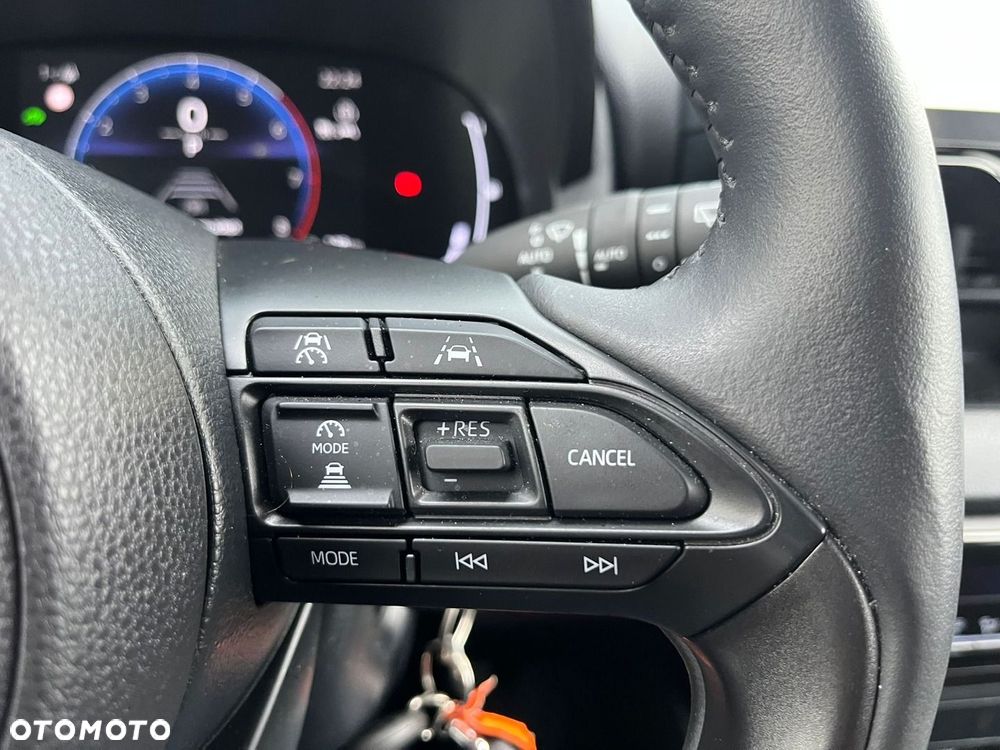 Toyota Yaris Hybrid 1.5 Style - 27