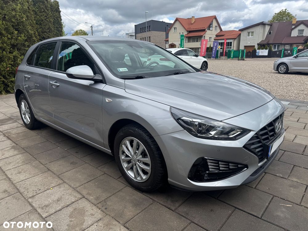 Hyundai i30 1.5 DPI Classic + - 8