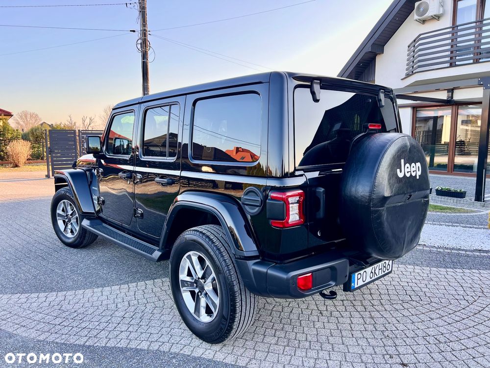 Jeep Wrangler Unlimited GME 2.0 Turbo Sahara - 25