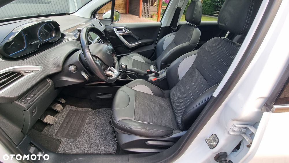 Peugeot 2008 - 13