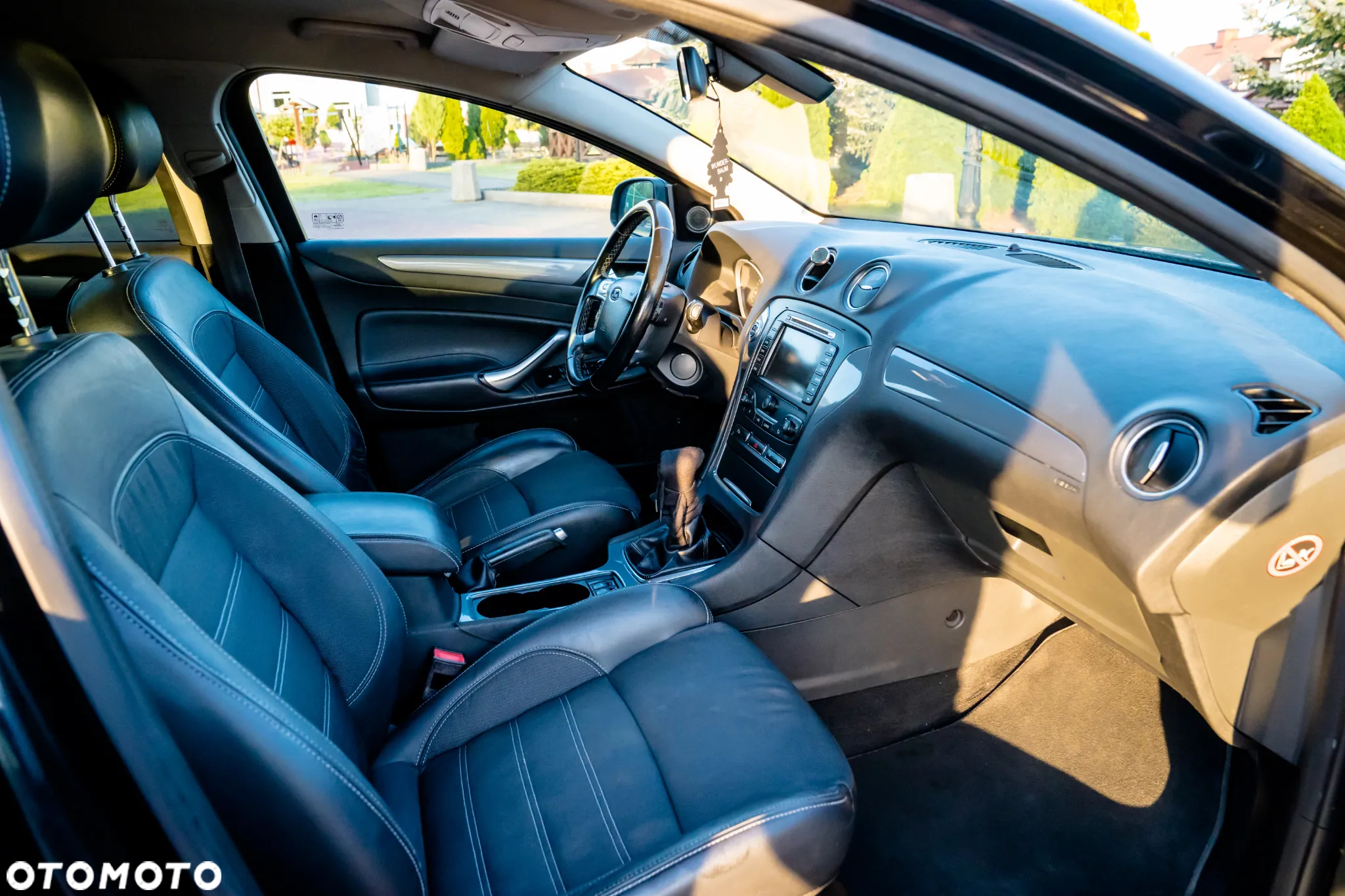 Ford Mondeo 2.0 TDCI Champions Edition - 22