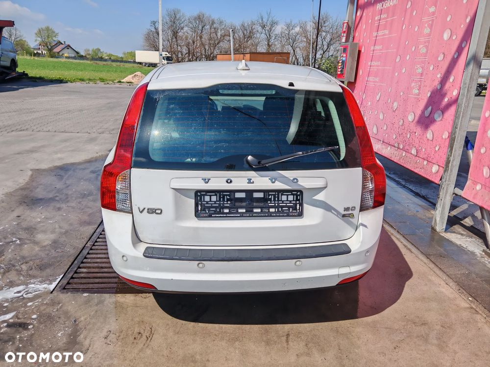 Volvo V50 1.6D DRIVe Momentum Start-Stop - 5
