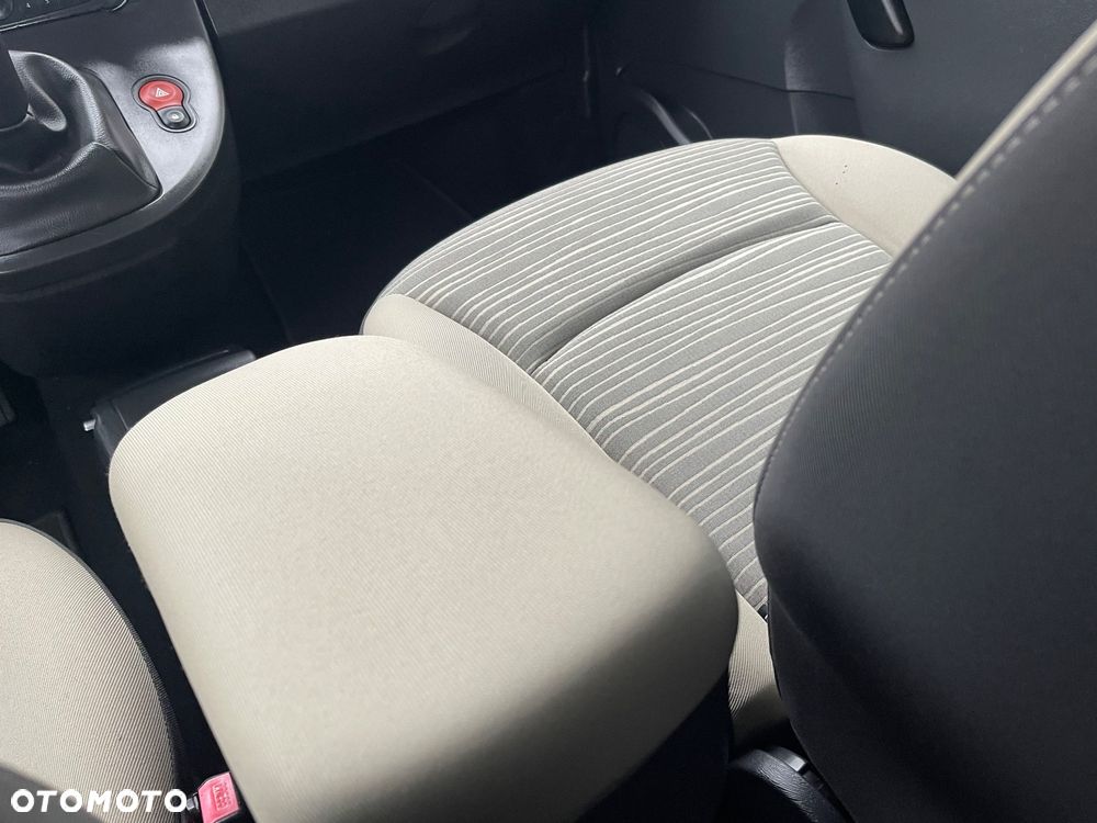 Renault Kangoo 1.6 16V Privilege Plus Euro5 - 25