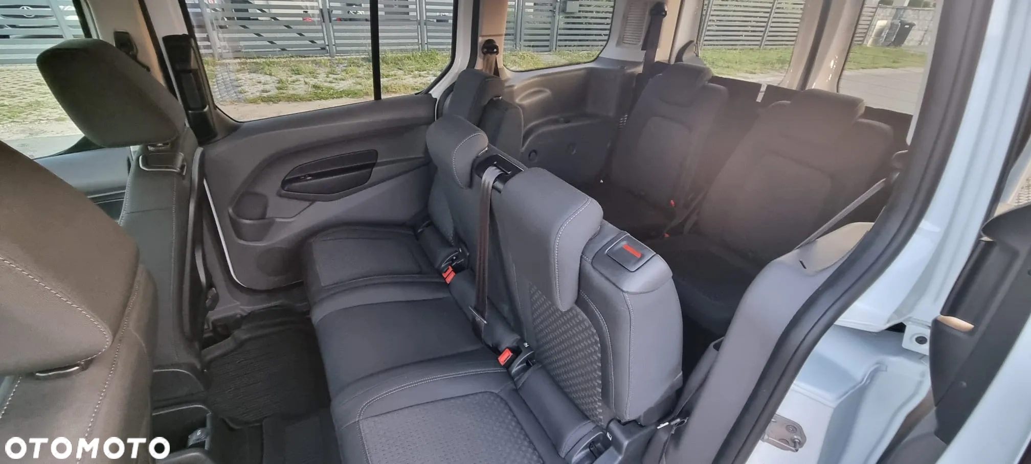 Ford Transit Connect 240 L2 Autm Trend - 15