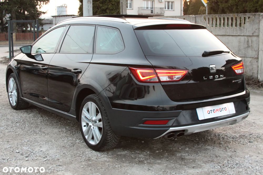 Seat Leon Sportstourer 2.0 TDI Start&Stop 4Drive DSG X-Perience - 9