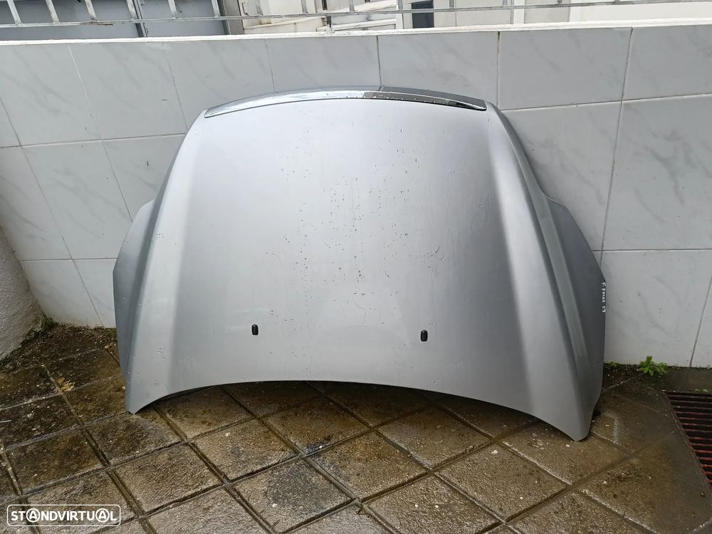 Capot Ford focus 2008 - 1