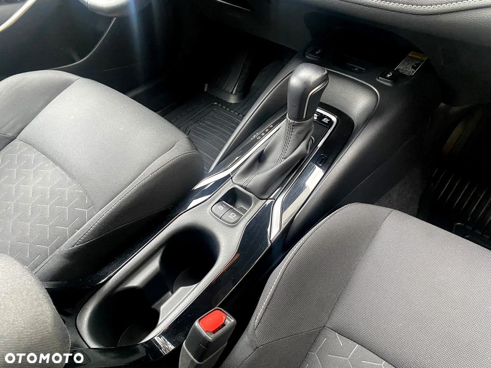 Toyota Corolla 2.0 Hybrid Comfort - 21