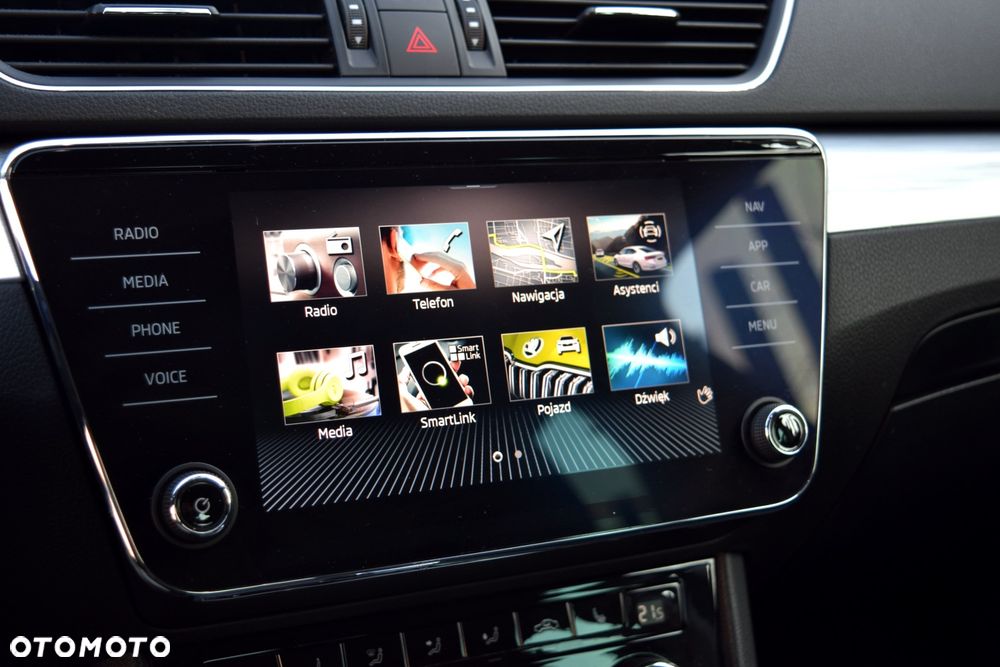 Skoda Superb 1.5 TSI Sportline DSG - 24