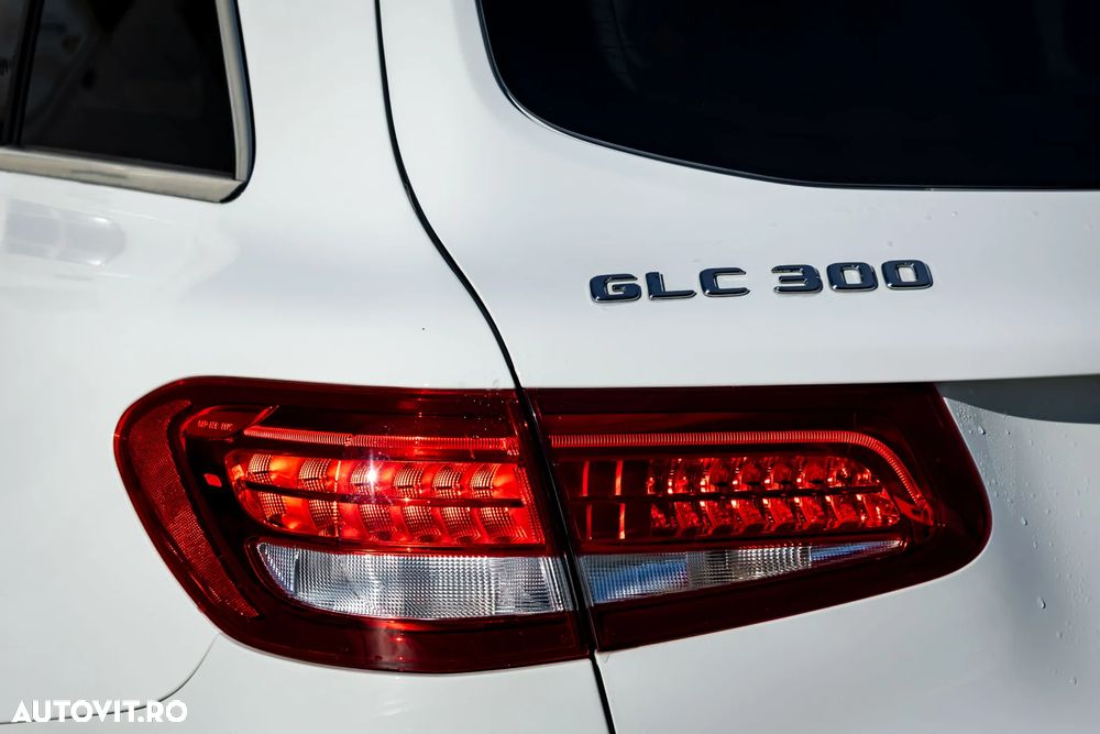 Mercedes-Benz GLC - 11