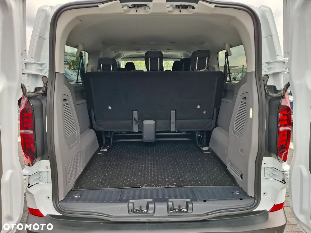 Volkswagen Caravelle - 15