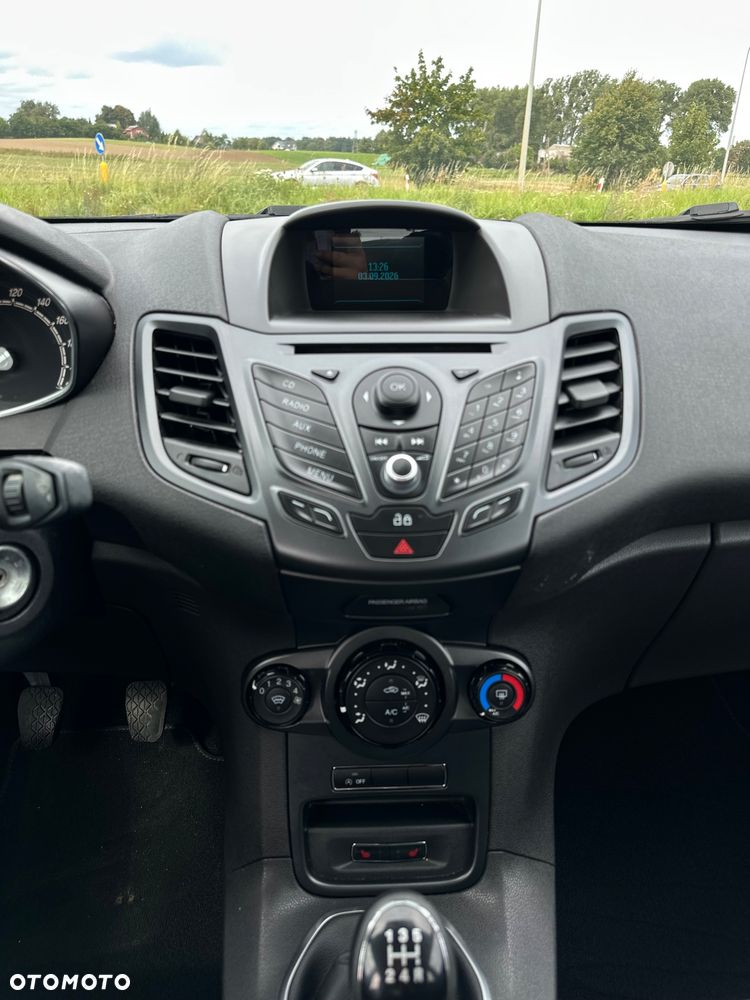 Ford Fiesta 1.0 EcoBoost Titanium X - 26
