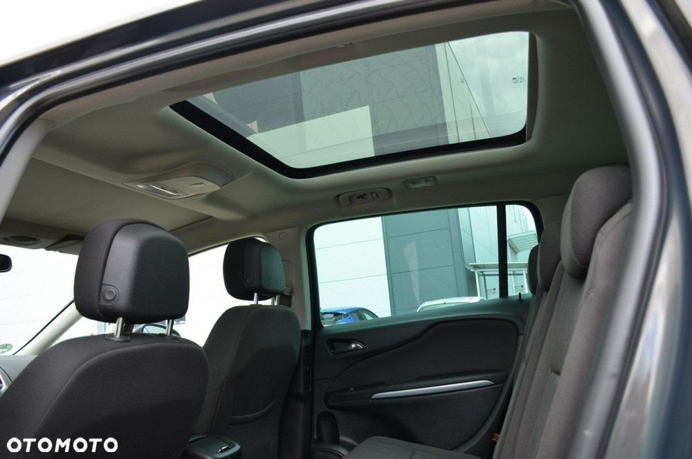Opel Zafira - 26