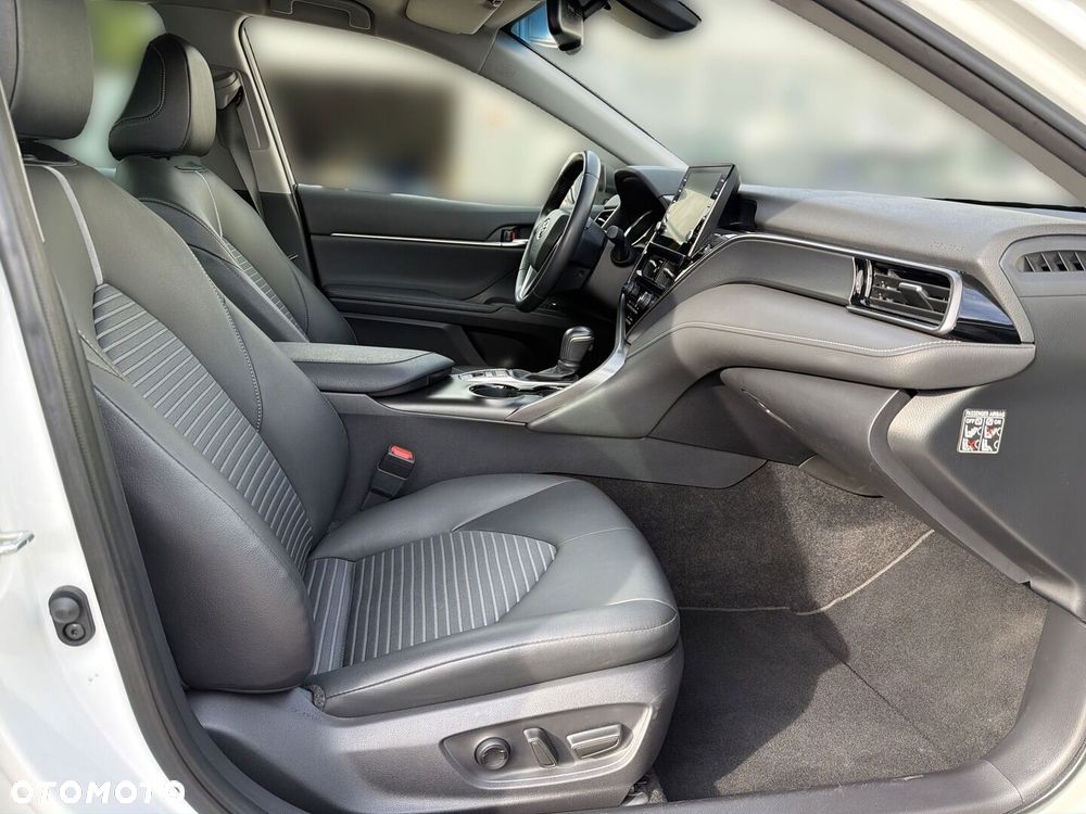 Toyota Camry 2023