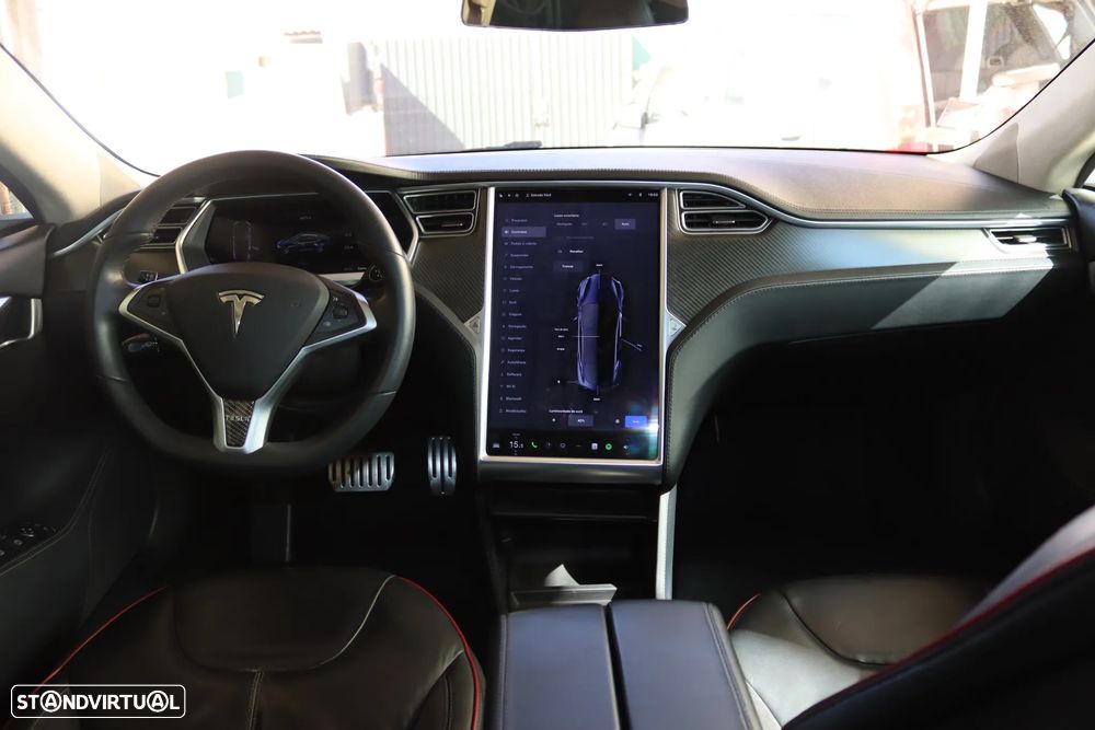 Tesla Model S Performance - 14