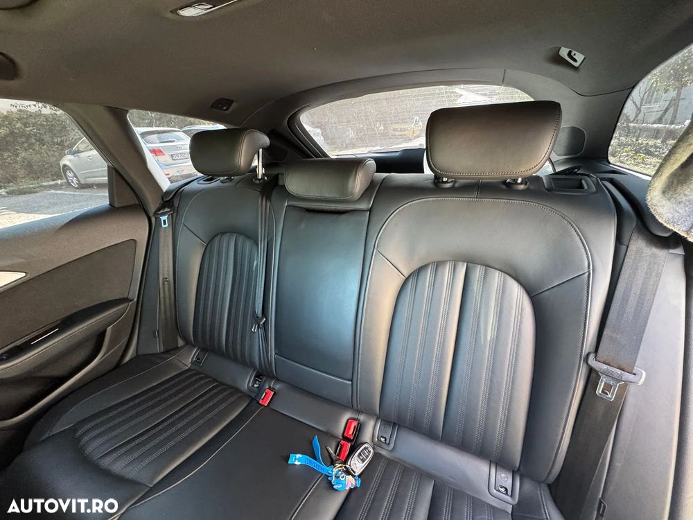 Audi A6 Avant 3.0 TDI quattro S tronic - 38
