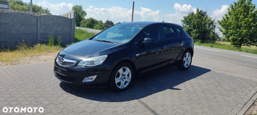 Opel Astra 2.0 CDTI Automatik ENERGY - 2