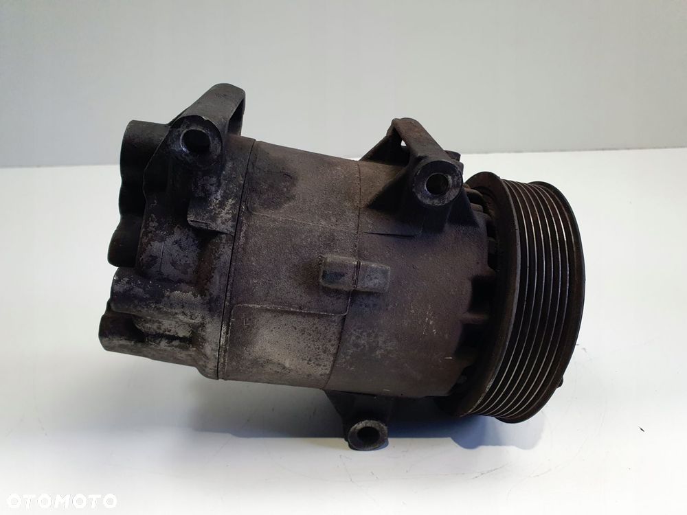SPRĘŻARKA KLIMATYZACJI Renault Scenic II 2.0 16V _ pompa 8200678499 - 3