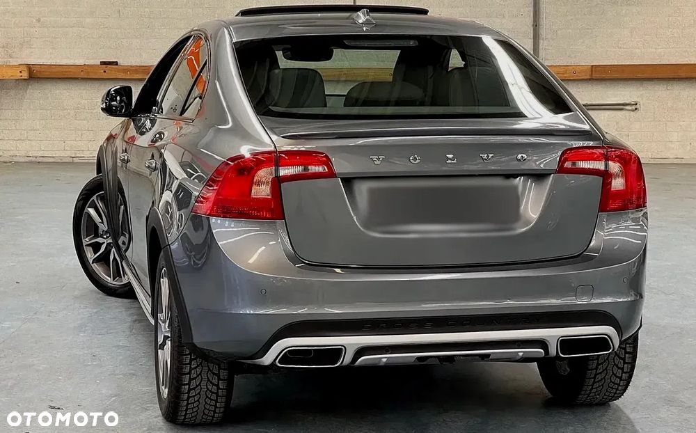 Volvo S60 D5 Summum - 11